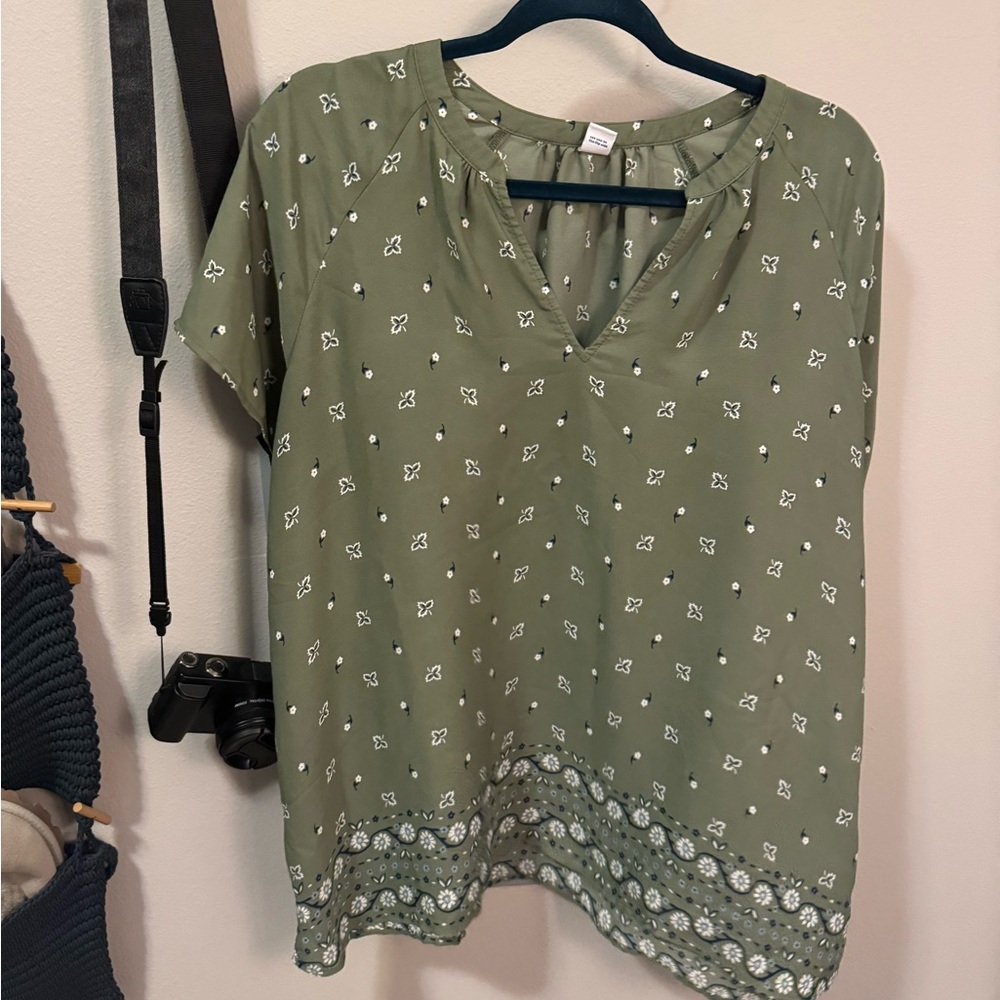 Green Floral Women's Top